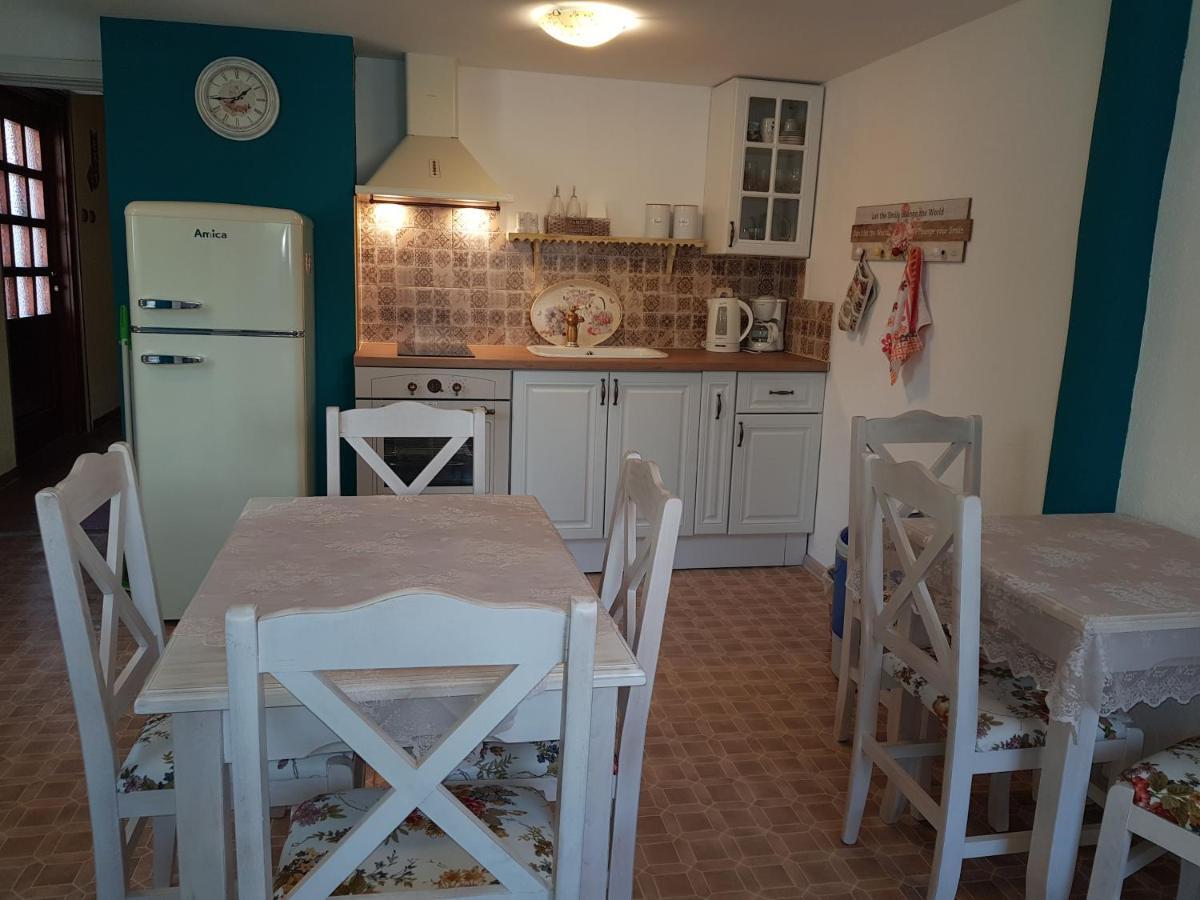 Casa Vivaldi Hotel Velingrad Bagian luar foto